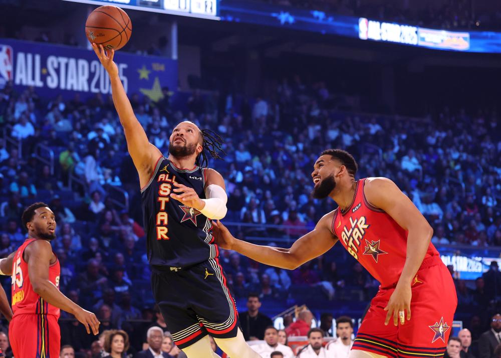 队在本届亚 队在本届亚